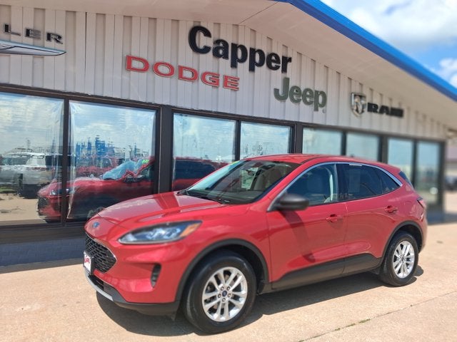 2022 Ford Escape SE in Red — front three-quarter view